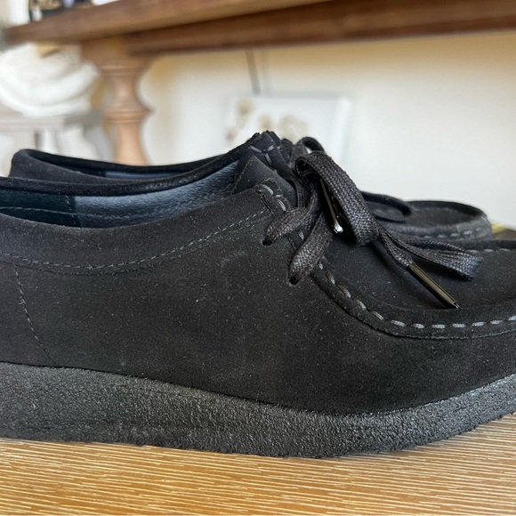 Clarks Men's Black Suede Loafers - Picture 3 of 6